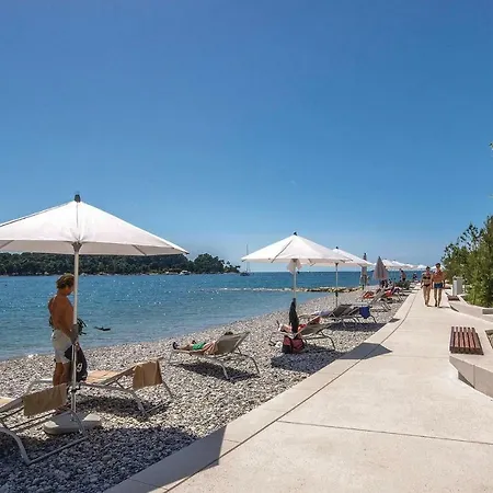 Apartment Awesome In With 3 Bedrooms Rovinj